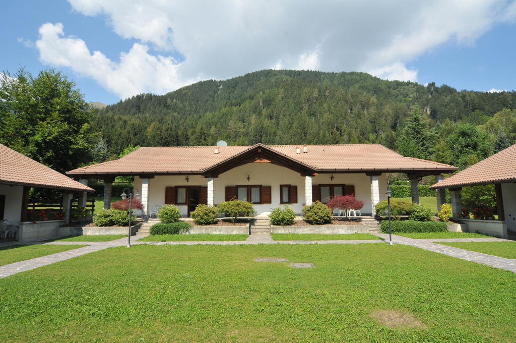 Residence Cirese Borno Esterno foto