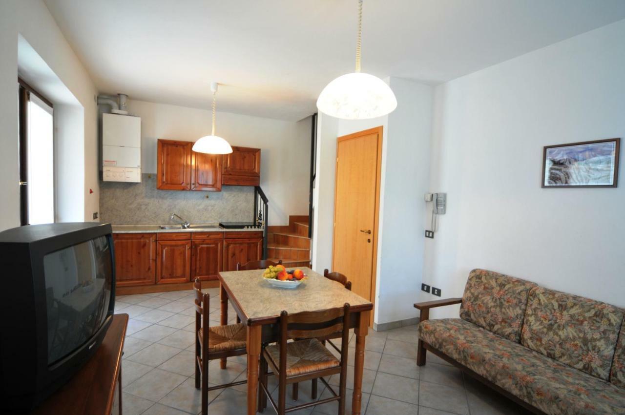 Residence Cirese Borno Esterno foto
